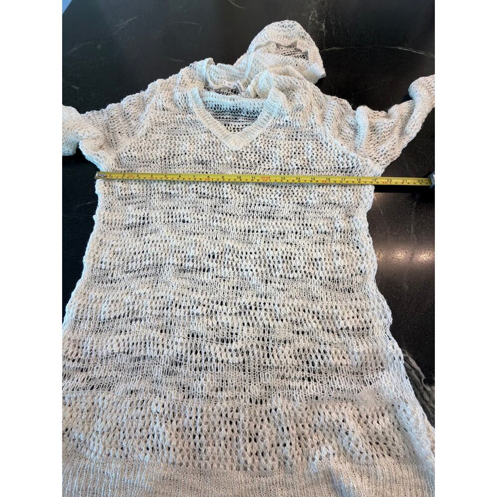 maurices One Size  White crocheted swimsuit beach coverup - Picture 7 of 8